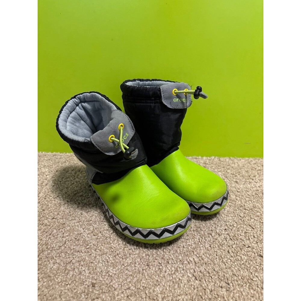 Crocs Snowboots Boys size J1